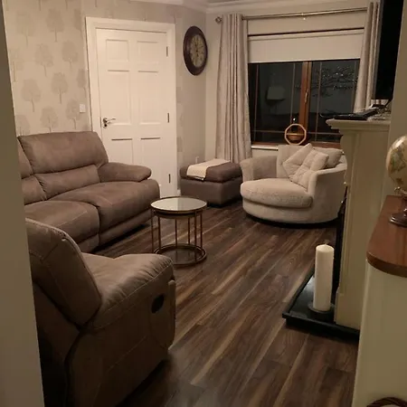 Carrick House Holiday home *